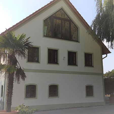 Monteurwohnungen Schmack Hausen  ภายนอก รูปภาพ